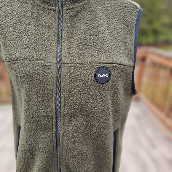 NWT Michael Kors Green Fleece Sherpa Vest Sz M - Picture 2 of 8